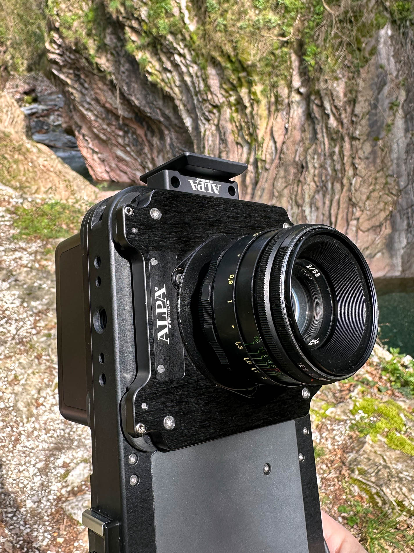 Helios 44-2 58mm 1987 - FPS - Analog Soul on Digital Medium Format