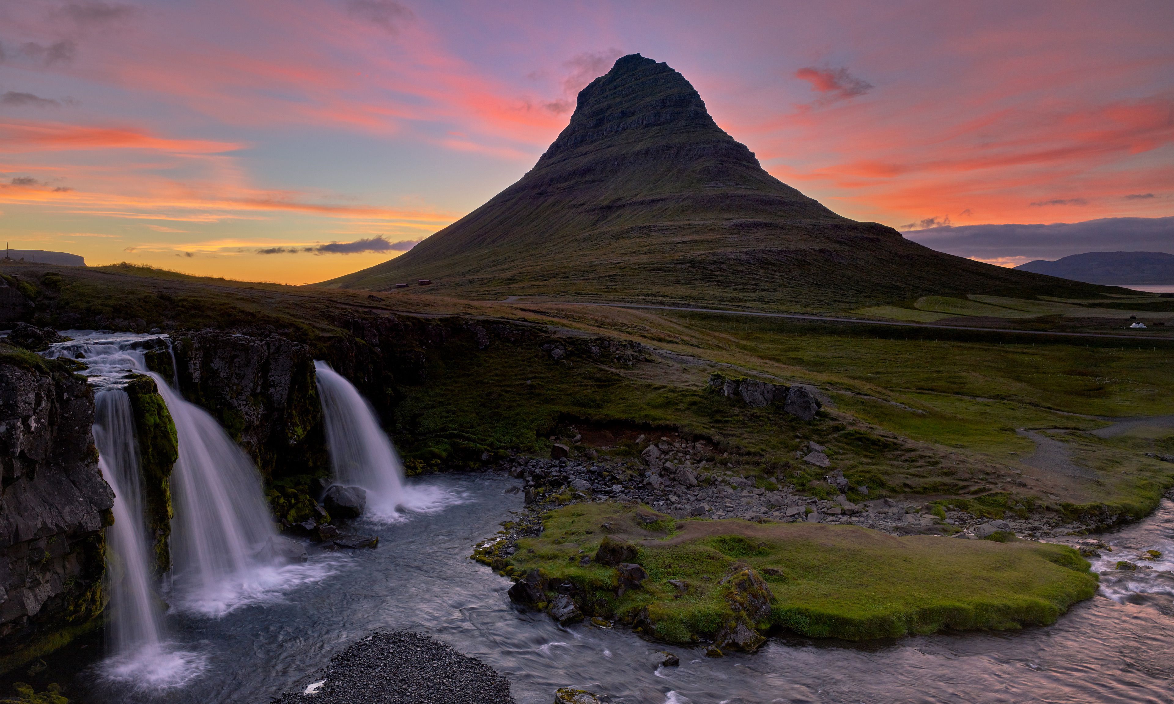 Yu, James Zhen Iceland
